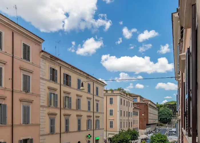 Apartment 2 Minutes From The Colosseum