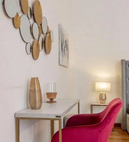 2 Minutes From The Colosseum Apartment *